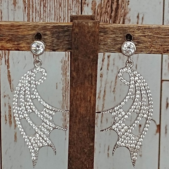 The Girl With Kaleidoscope Eyes Jewelry - Sterling & Topaz Earrings
